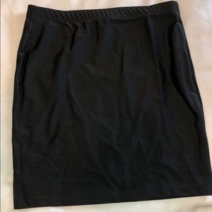 Forever 21 black metallic skirt small